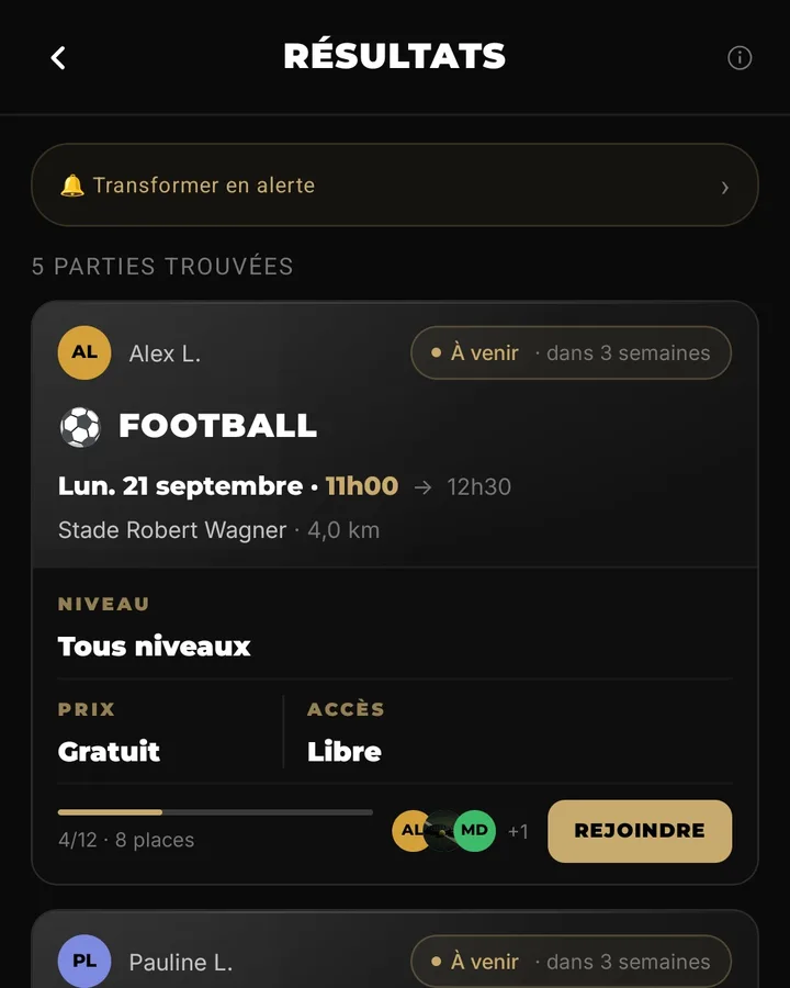 Résultats de recherche dans One Crew : cinq parties de football autour de Versailles, avec l’heure, le lieu, la distance, le niveau, le prix et le nombre de joueurs déjà inscrits.